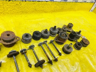 подушка кузова, ориг. номер 5189, 5220160050, TOYOTA LAND CRUISER 1998-2002
