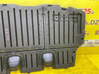 пол багажника пластик, ориг. номер 5196, 58410-28100, TOYOTA NOAH