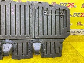 пол багажника пластик, ориг. номер 5197, 58410-28100, TOYOTA VOXY