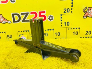 поддомкратник/ домкрат, ориг. номер 5269, MR418579, MITSUBISHI PAJERO IO 1998-2000