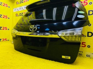 дверь 5я, ориг. номер 5605, 6700568041, TOYOTA WISH