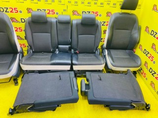 сидение комплект, ориг. номер 5632, TOYOTA WISH 2012-2017