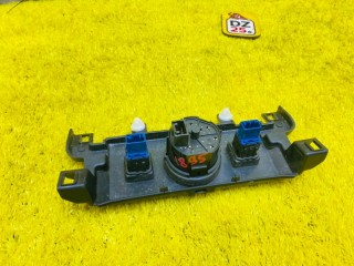 кнопка включения 4WD, ориг. номер 4895, 84223-60090, TOYOTA LAND CRUISER PRADO