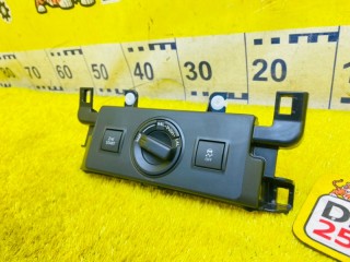 кнопка включения 4WD, ориг. номер 5045, 84223-60090, TOYOTA LAND CRUISER PRADO