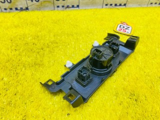 кнопка включения 4WD, ориг. номер 5043, 84223-60090, TOYOTA LAND CRUISER PRADO