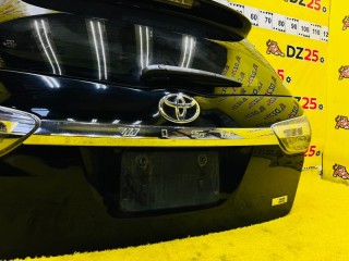 дверь 5я, ориг. номер 5606, 6700568041, TOYOTA WISH