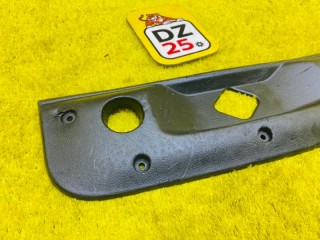 пластик замка багажника, ориг. номер 5603, 84992JX00A, NISSAN NV200 2009-2026