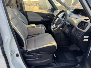 ветровик на дверь, ориг. номер 5542, NISSAN SERENA 2016-2019