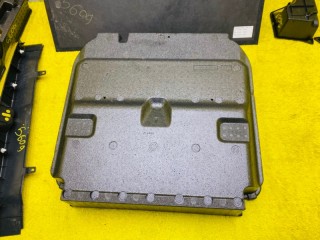 пол багажника пластик, ориг. номер 7646A147, 7646A145, 5609, 7646A148, MITSUBISHI RVR