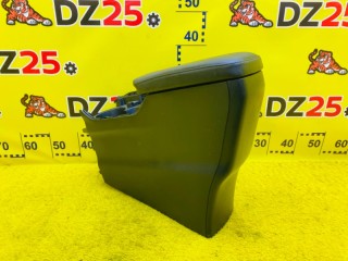 бардачок между сиденьями, ориг. номер 5454, 5891076022C0, 5891076022, LEXUS CT200H