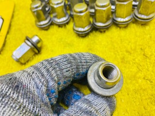 гайка на колесо, ориг. номер 9094201058, 5611, TOYOTA LAND CRUISER PRADO
