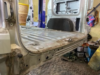 тазик железный, ориг. номер 5656, 74514-JX00C, 74512JX00C, NISSAN NV200 2009-2026