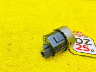 кнопка включения 4WD, ориг. номер 8422360010, 5660, TOYOTA LAND CRUISER 2007-2012