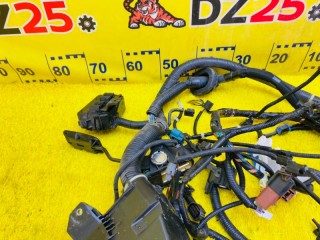 коса под капот, ориг. номер 5672, 32200TAAZ106, HONDA STEP WAGON SPADA