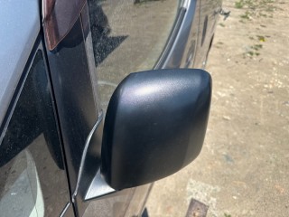 уши, ориг. номер 013447, 96301JX03E, NISSAN NV200 2009-2026