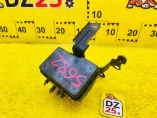блок abs TOYOTA ISIS 2004-2007, 4405044240