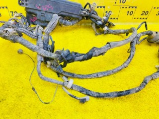 коса под капот, ориг. номер 5683, 8211144560, TOYOTA NADIA 1998-2001