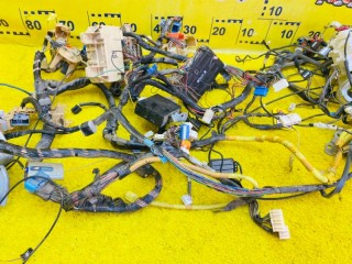 коса под торпеду, ориг. номер 5683, 82141-44310, 82131-44691, TOYOTA NADIA 1998-2001