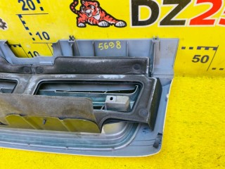 решетка радиатора, ориг. номер 8971972242, 5698, ISUZU BIGHORN 1991-2002