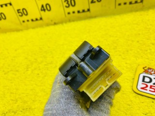 блок управления стеклоподъемниками, ориг. номер 8482022310, 5693, TOYOTA LAND CRUISER PRADO 1987-1996