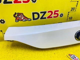 накладка на дверь багажника, ориг. номер 5705, 7680176020, 76801-76020A0, LEXUS CT200H