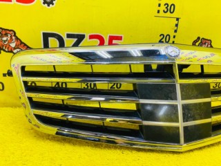 решетка радиатора, ориг. номер 5689, A21288003839040, A2128800383, Mercedes-Benz E-CLASS 2009-2013