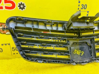 решетка радиатора, ориг. номер 5689, A21288003839040, A2128800383, Mercedes-Benz E-CLASS 2009-2013