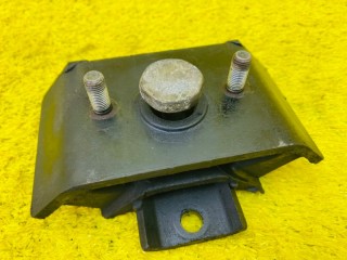 подушка коробки передач, ориг. номер 8970391956, 5698, ISUZU BIGHORN 1991-2002