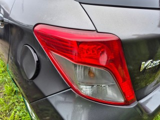 стоп-сигнал, ориг. номер 2020553, 8156052741, TOYOTA VITZ 2010-2014
