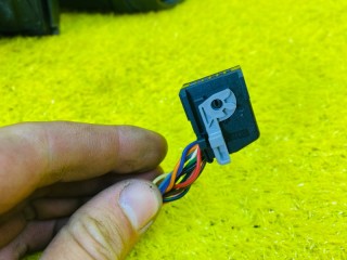 уши, ориг. номер CRB502561PMA, CRB502561, 5687, Land Rover RANGE ROVER 2002-2005