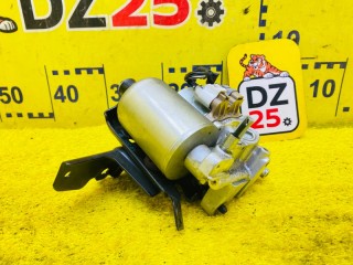 блок abs, ориг. номер 47070-52020, 5703, 47070-52010, TOYOTA SIENTA 2011-2015