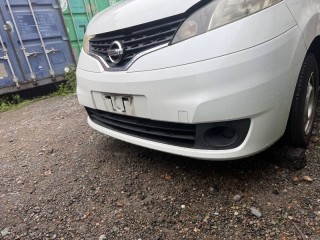 решетка радиатора, ориг. номер 62310JX00A, 5735, NISSAN NV200 2009-2026