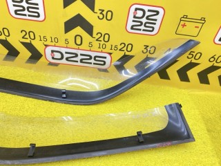 ветровик на дверь, ориг. номер 5726, 0861126190, TOYOTA HIACE 1989-2004