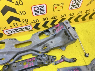 балка под двс, ориг. номер 20101FL001, 5772, 20107FL010, 20107FL020, 20107FL000, SUBARU XV