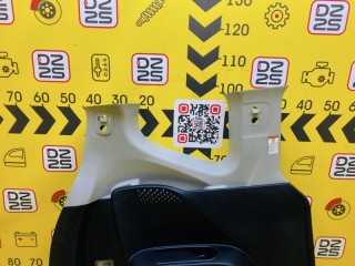 обшивка багажника, ориг. номер 5793, 6474052680C0, 64740-52680, TOYOTA SIENTA