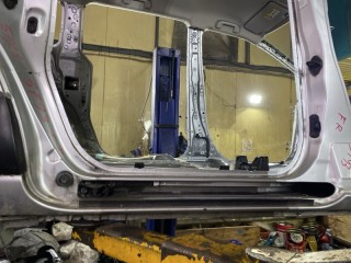 порог кузова, ориг. номер 5793, 6131152080, TOYOTA SIENTA