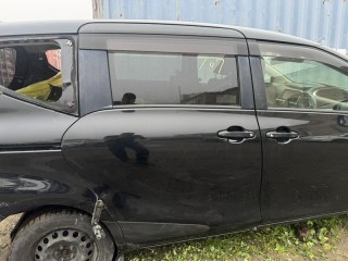 дверь боковая, ориг. номер 6700352570, 5802, TOYOTA SIENTA 2011-2015