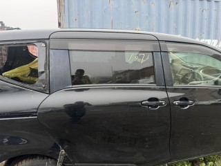 дверь боковая, ориг. номер 6700352570, 5802, TOYOTA SIENTA 2011-2015