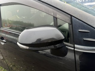 уши, ориг. номер 5802, 8791052F30, TOYOTA SIENTA 2011-2015