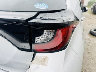 стоп-сигнал, ориг. номер 5803, 81551K0010, TOYOTA YARIS 2017-2020