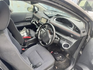 Сиденья комплект, ориг. номер 5803, TOYOTA YARIS 2017-2020