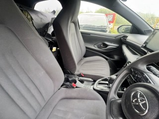 Сиденья комплект, ориг. номер 5803, TOYOTA YARIS 2017-2020