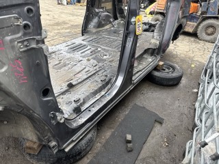 порог кузова TOYOTA ALPHARD 2011-2015, 5724