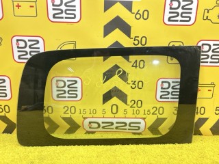стекло собачника NISSAN NV200 2009-2026, левый руль, 5768