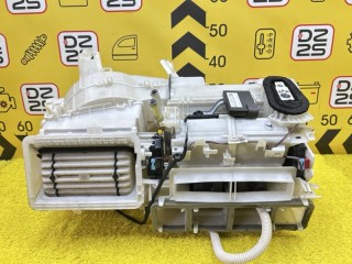 печка салона LEXUS CT200H, 5708