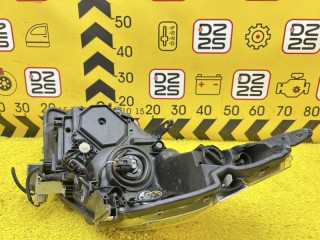 фара, ориг. номер 8113028D20, 81110-28D20, 5710, TOYOTA VOXY 2014-2017