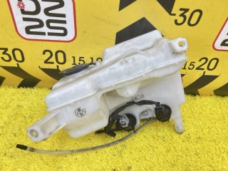 бачок стеклоомывателя, ориг. номер 8531526100, 5756, TOYOTA HIACE 2004-2010