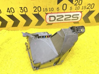 блок предохранителей, ориг. номер 5751, BJ32-14290CGC, BJ32-23637AD, Land Rover RANGE ROVER EVOQUE 2011-2015