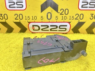 блок предохранителей Mercedes-Benz S-CLASS 2005-2009, 2215401250