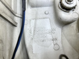 фара TOYOTA HIACE 2004-2010, 8115026470